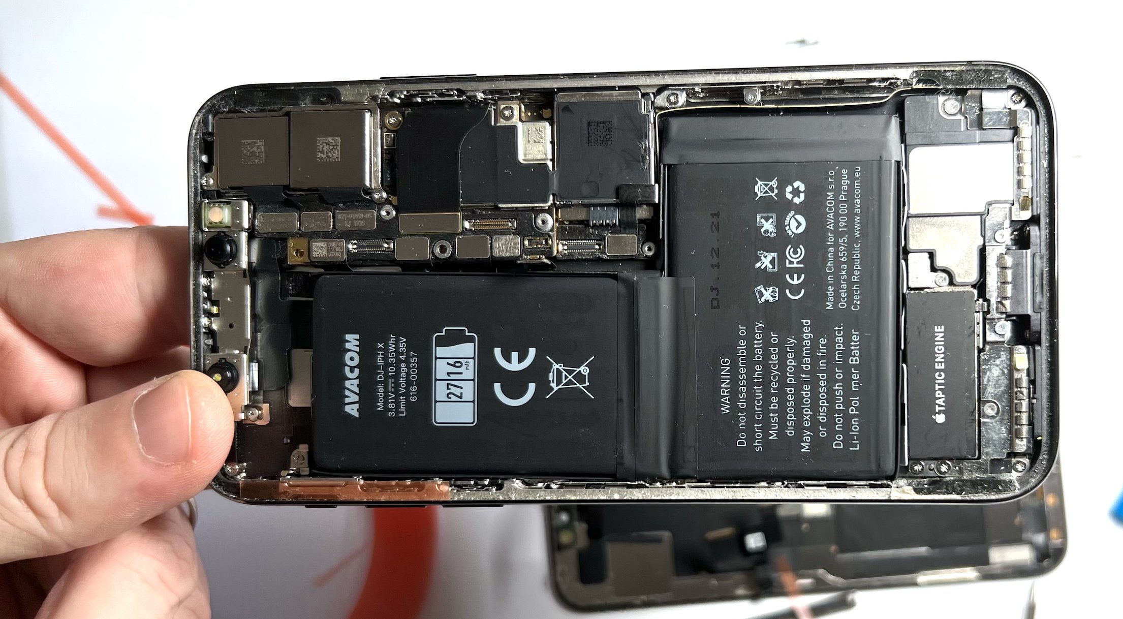 Výměna baterie iPhone X